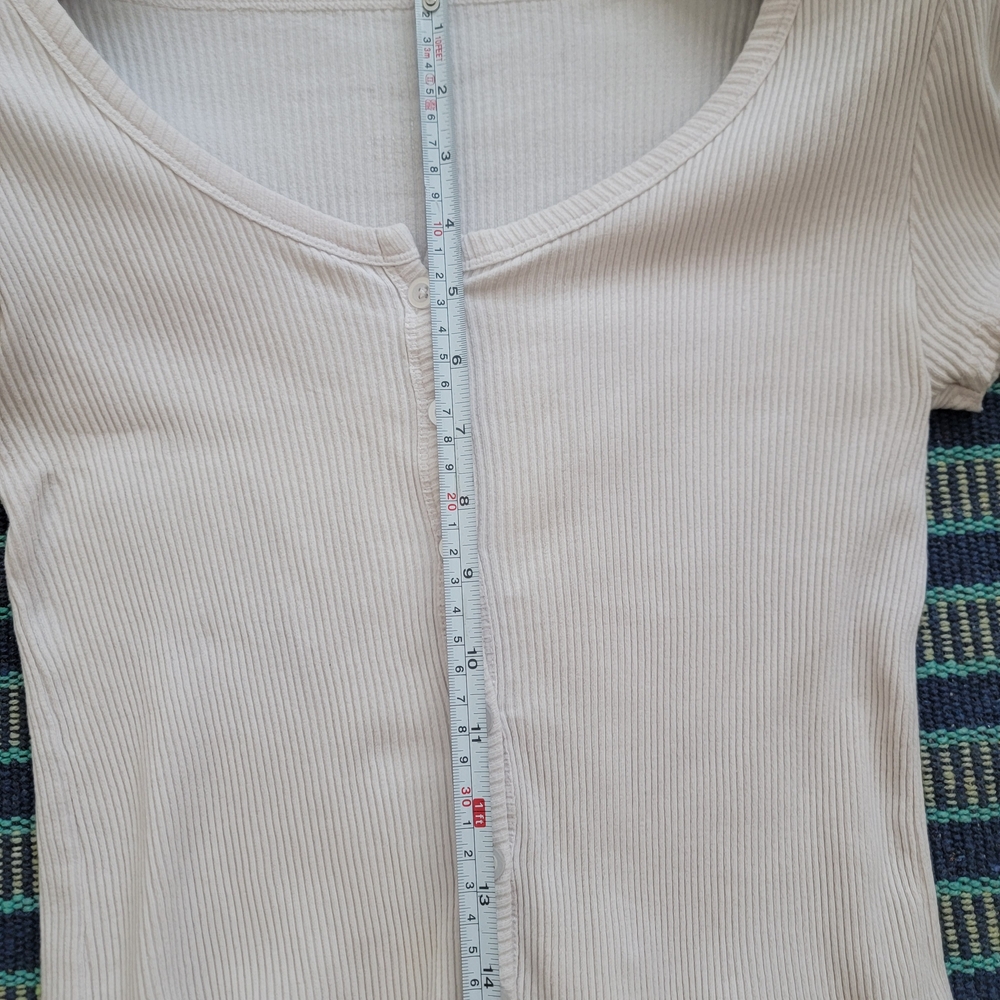 White Ribbed Button-Up Top - Picture 7 of 7